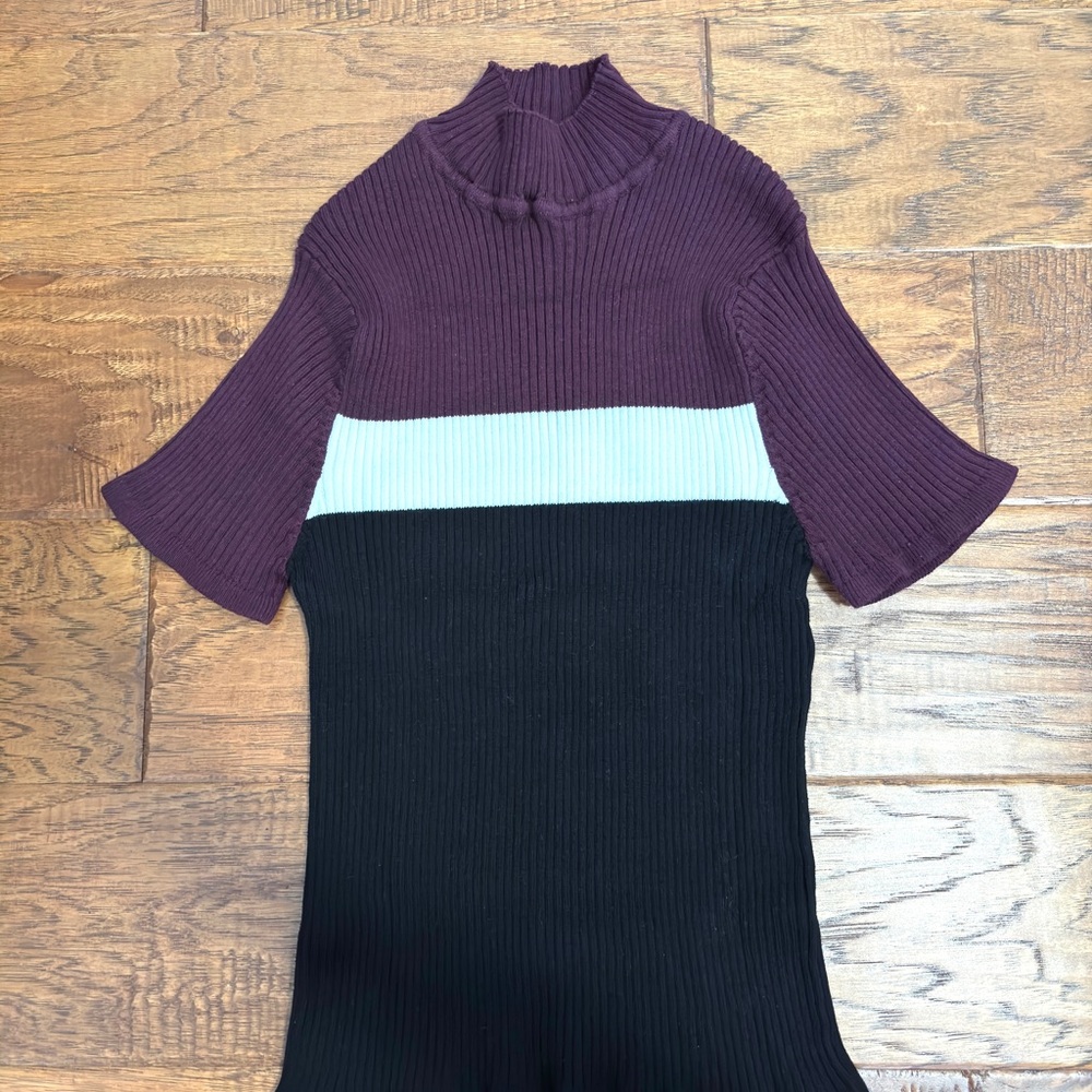 Colorblock Ribbed Knit Mock-neck Tee